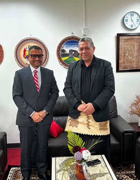 Figure 1: Mr. Nakhafi Hassan, World Bank Group - Alternate Executive Director, with Dr. Siale ‘Akauola, Hon. Minister of Health.